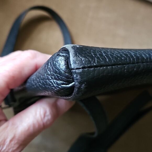 Kate Spade Bag Leather Black 3 Compartments 2 Zip Goldtone Hardware - Picture 4 of 13